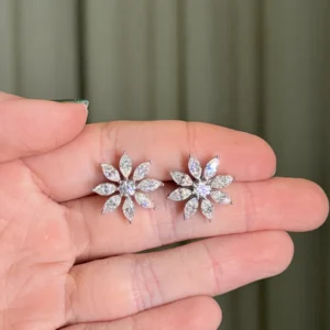 Brinco Flor Marquise 6x3mm / 4,8 quilates