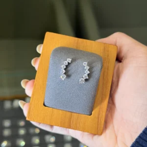 Brinco Earcuff 3,5x2,5mm / 1,16 quilates