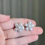 Brinco Flor Pérola Agua 1,7mm / 0,21 quilates