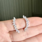 Brinco Earcuf Navete 2x5mm / 2,02 quilates