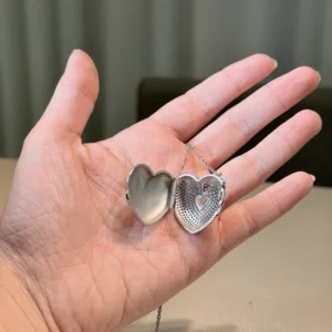 Relicário Coração Moissanite